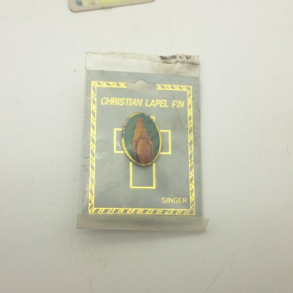 Vintage Catholic Pendants Set - Picture 6 of 11